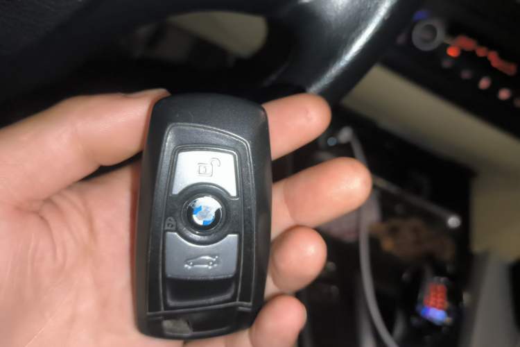 Used BMW 3 Series 2013 320i Sport Edition Vehicle Key