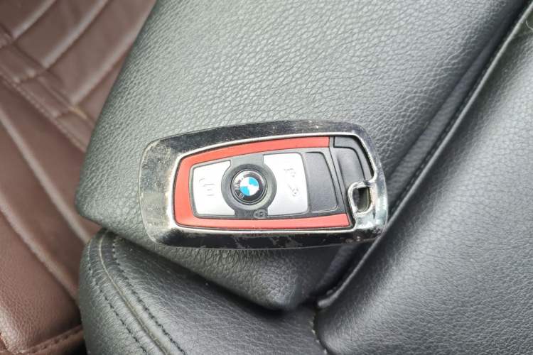 Used BMW 3 Series 2013 Facelifted 328i Sport Design Package Vehicle Key