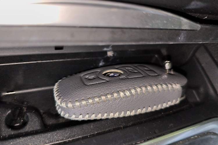 Used BMW 3 Series 2013 320i Sport Design Package Vehicle Key