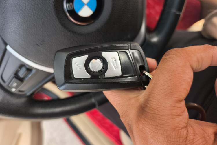 Used BMW 3 Series 2013 320Li Fashion Model Vehicle Key