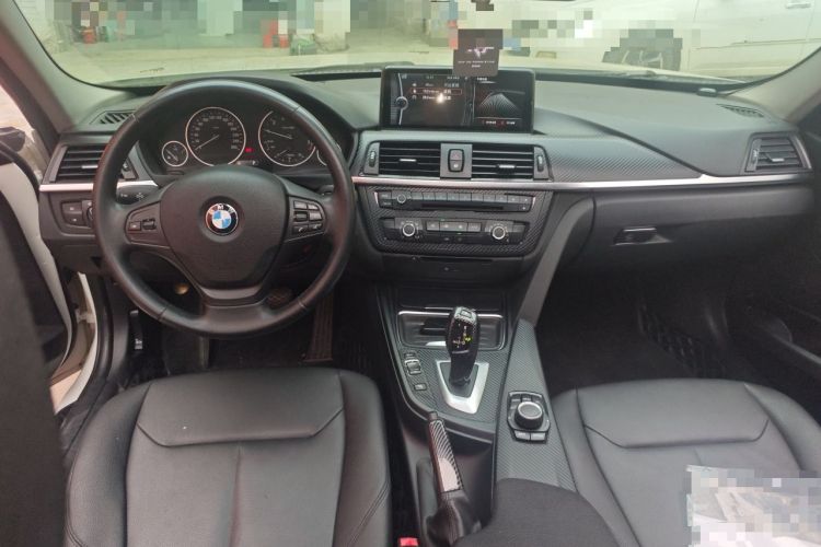 Used BMW 3 Series 2013 320Li Fashion Model Center Console