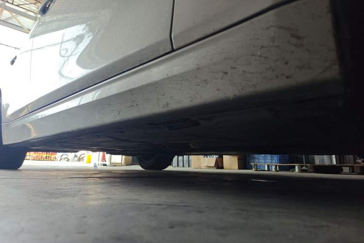 Used BMW 3 Series 2013 320Li Fashion Model Chassis Front Right