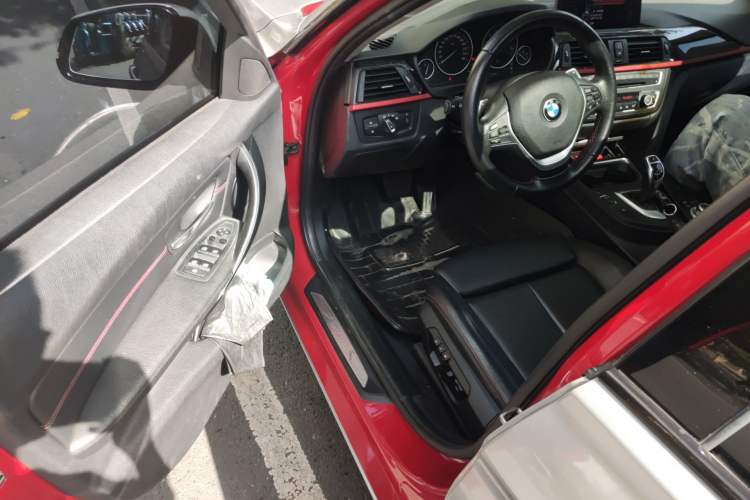 Used BMW 3 Series 2013 Facelifted 328i Sport Design Package Driver Seat