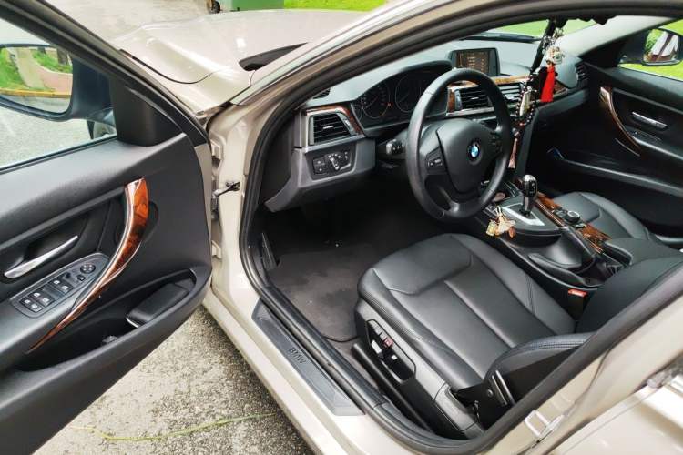 Used BMW 3 Series 2013 320Li Fashion Model Driver Seat