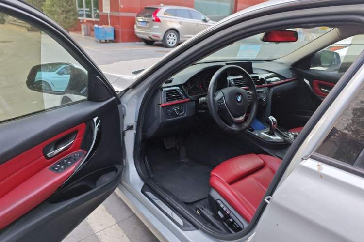 Used BMW 3 Series 2013 328i Sport Design Package Driver Seat