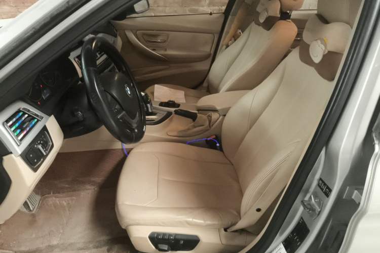 Used BMW 3 Series 2013 316i Active Edition Driver Seat