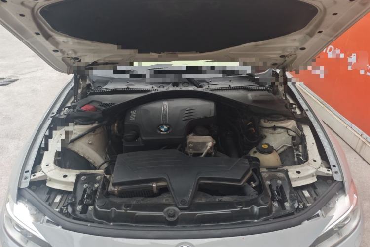 Used BMW 3 Series 2013 320Li Fashion Model Engine Bay