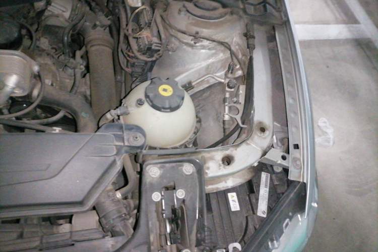 Used BMW 3 Series 2013 328Li Fashion Edition Engine Bay Left