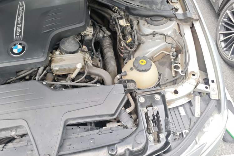 Used BMW 3 Series 2013 320Li Fashion Design Package Engine Bay Left