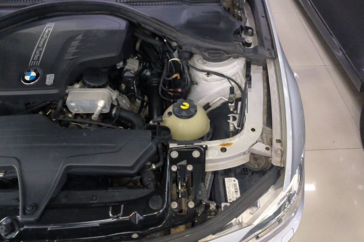 Used BMW 3 Series 2013 328i Sport Design Package Engine Bay Left