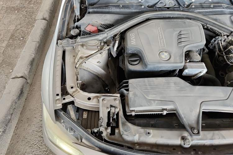 Used BMW 3 Series 2013 Facelifted 320Li Luxury Design Package Engine Bay Right