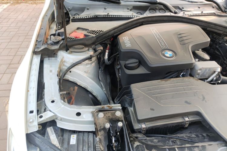 Used BMW 3 Series 2013 320Li Fashion Model Engine Bay Right
