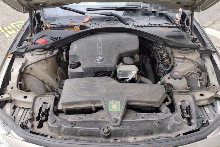 Used BMW 3 Series 2013 320Li Fashion Model Engine Bay
