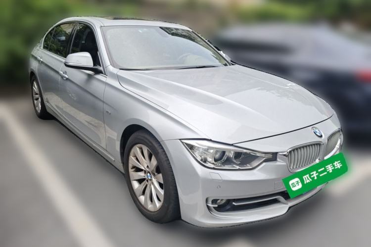 Used BMW 3 Series 2013 320Li Fashion Design Package Front Right 45 Deg