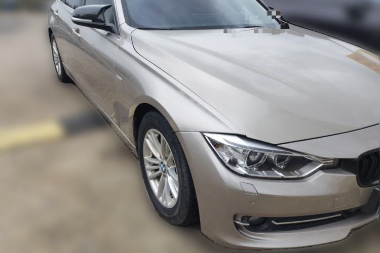 Used BMW 3 Series 2013 320Li Fashion Model Front Right 45 Deg