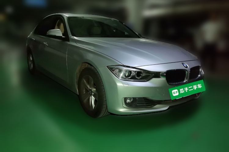 Used BMW 3 Series 2013 320i Sport Edition Front Right 45 Deg