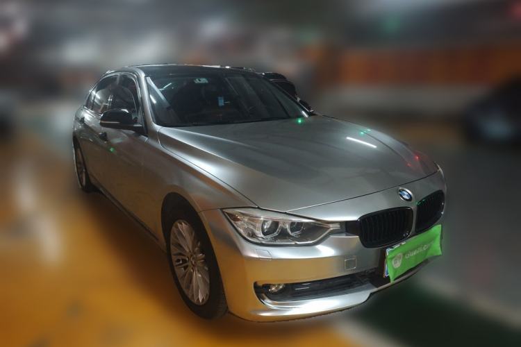 Used BMW 3 Series 2013 328Li Luxury Design Package Front Right 45 Deg