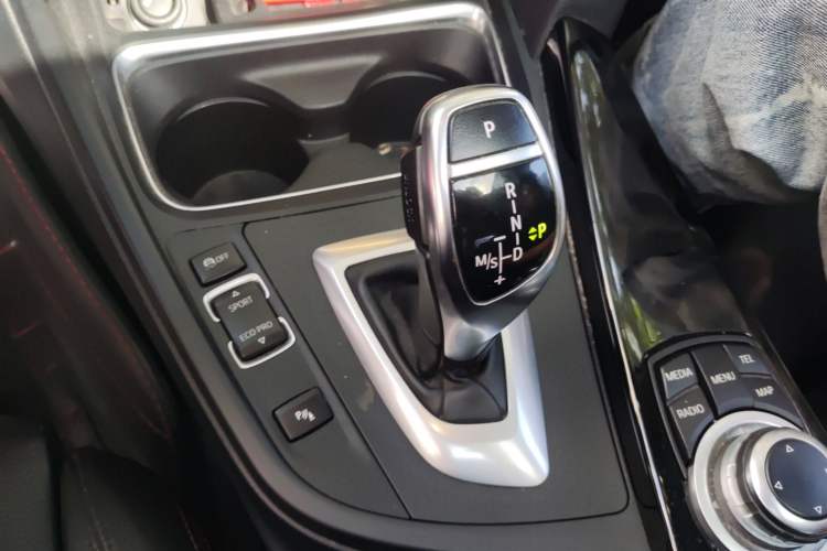 Used BMW 3 Series 2013 Facelifted 328i Sport Design Package Gear Lever