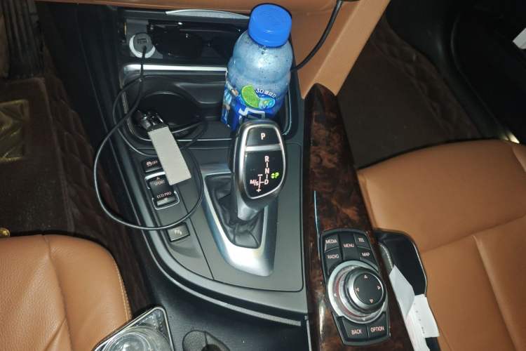 Used BMW 3 Series 2013 328Li Luxury Design Package Gear Lever
