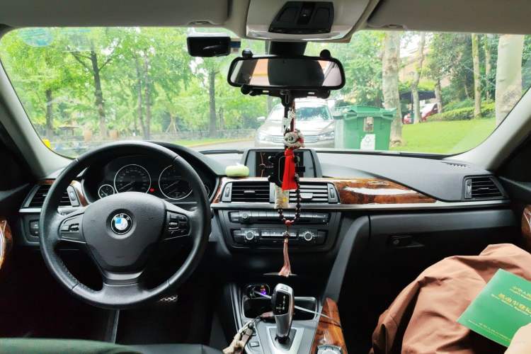 Used BMW 3 Series 2013 320Li Fashion Model Headliner