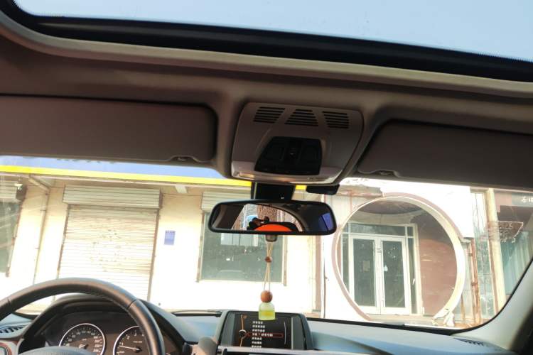 Used BMW 3 Series 2013 320Li Fashion Model Headliner