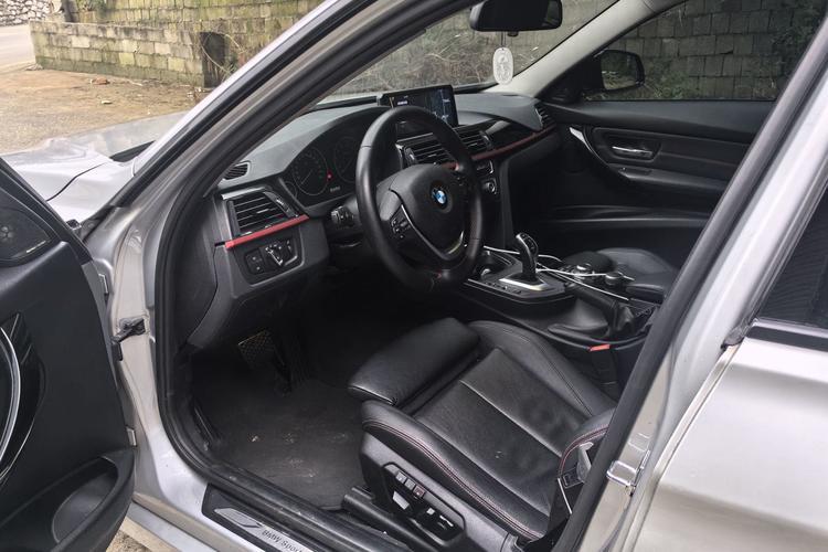 Used BMW 3 Series 2013 328i Sport Design Package Interior 2