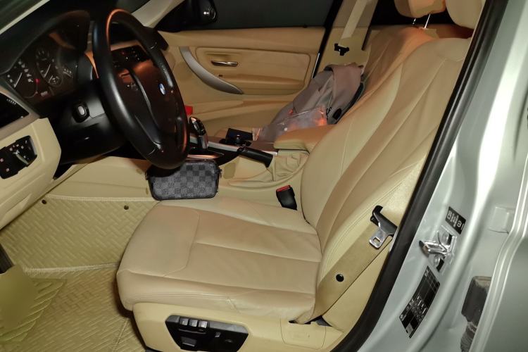 Used BMW 3 Series 2013 320i Sport Edition Left Front Seat