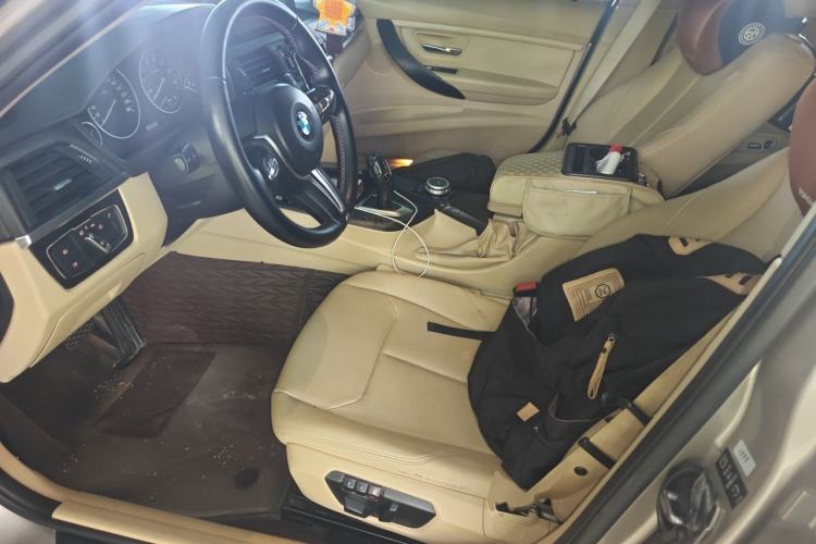 Used BMW 3 Series 2013 320Li Fashion Model Left Front Seat