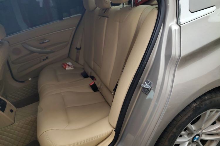 Used BMW 3 Series 2013 320Li Fashion Model Left Rear Seat