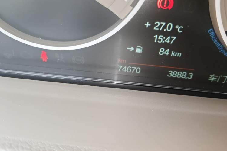 Used BMW 3 Series 2013 320Li Fashion Design Package Odometer Close Up