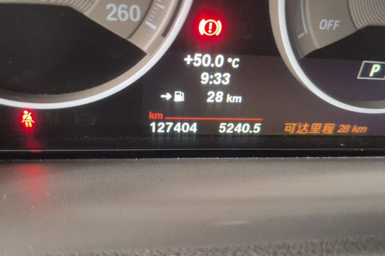 Used BMW 3 Series 2013 Facelift 320Li Fashion Design Package Odometer Close Up