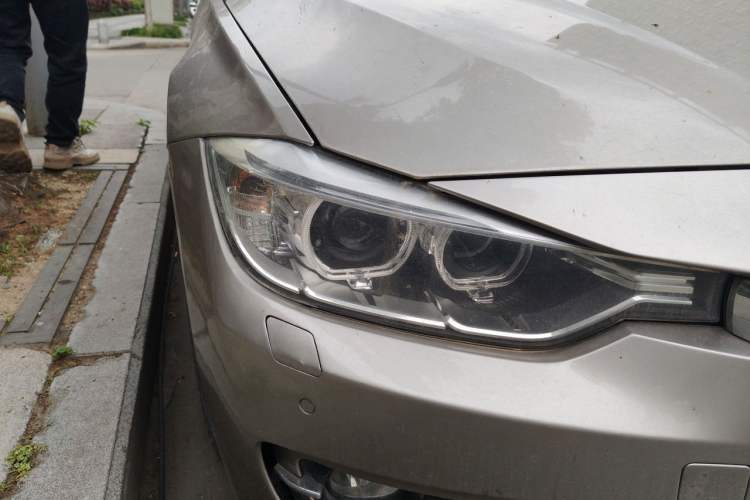 Used BMW 3 Series 2013 320Li Fashion Model Right Front Headlight