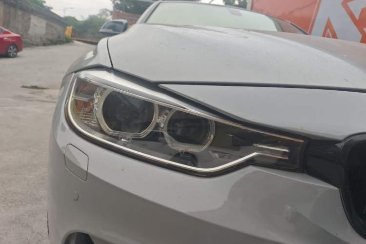 Used BMW 3 Series 2013 320Li Fashion Model Right Front Headlight
