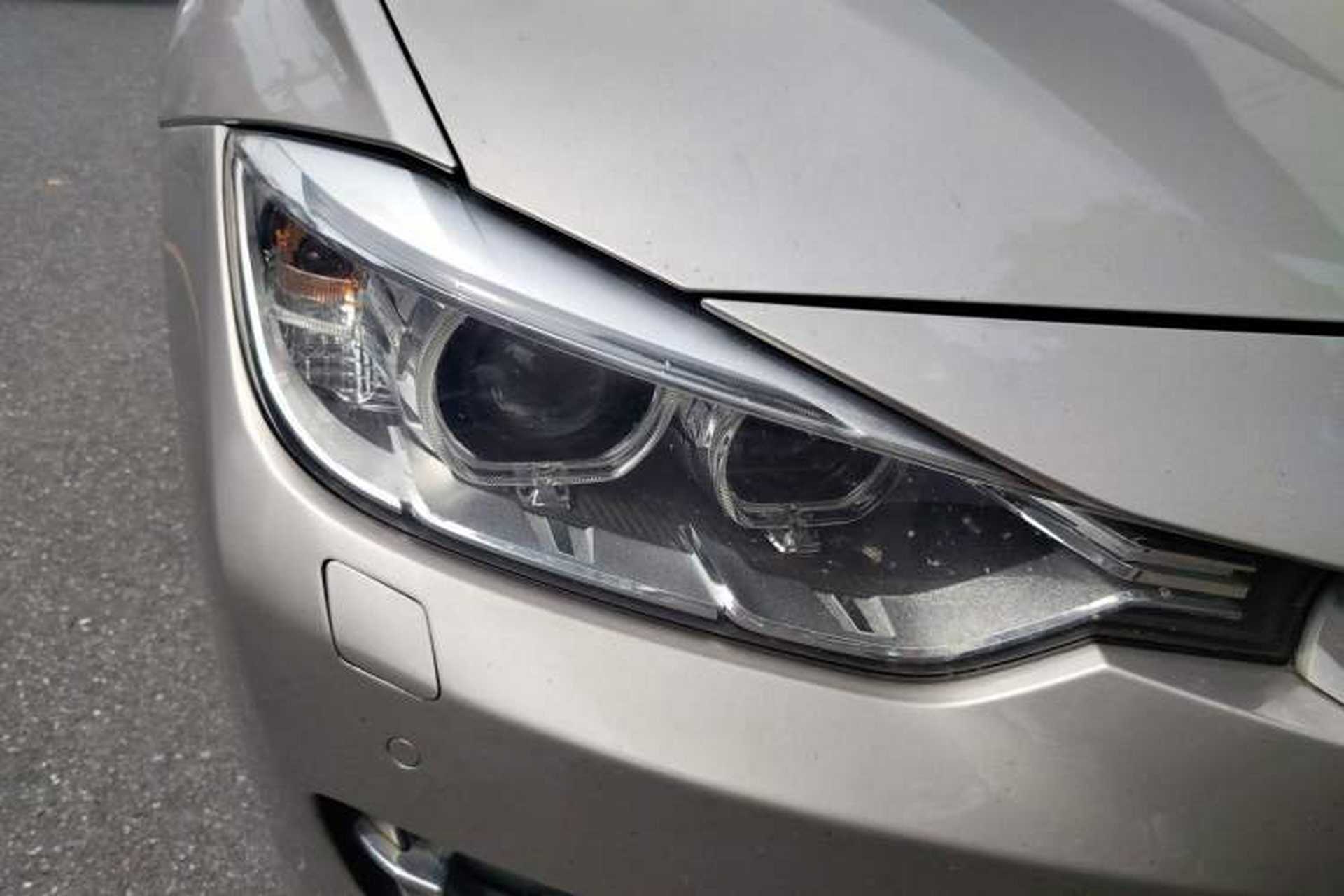 Used BMW 3 Series 2013 320Li Fashion Model Right Front Headlight