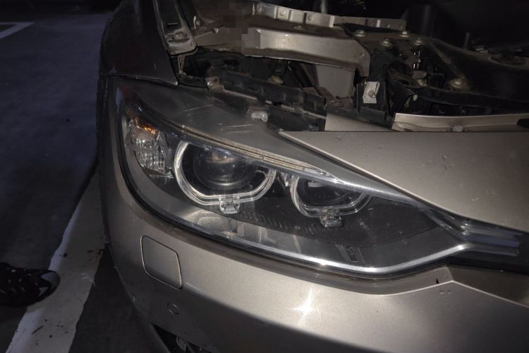 Used BMW 3 Series 2013 320Li Luxury Design Package Right Front Headlight
