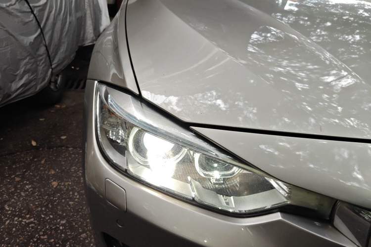Used BMW 3 Series 2013 320Li Fashion Model Right Front Headlight