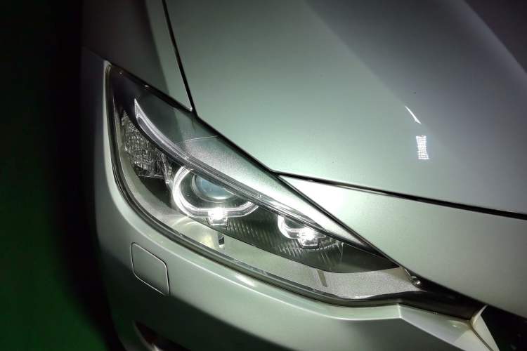 Used BMW 3 Series 2013 320i Sport Edition Right Front Headlight