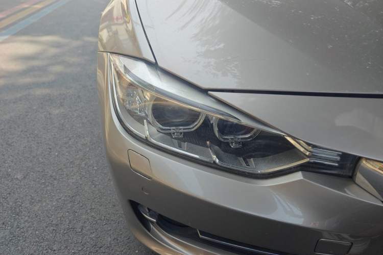Used BMW 3 Series 2013 320Li Fashion Model Right Front Headlight