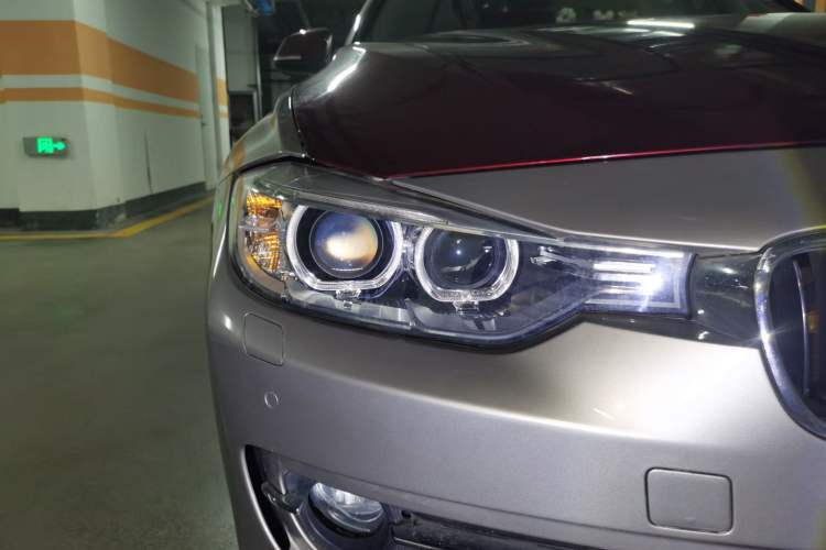 Used BMW 3 Series 2013 320Li Luxury Design Package Right Front Headlight