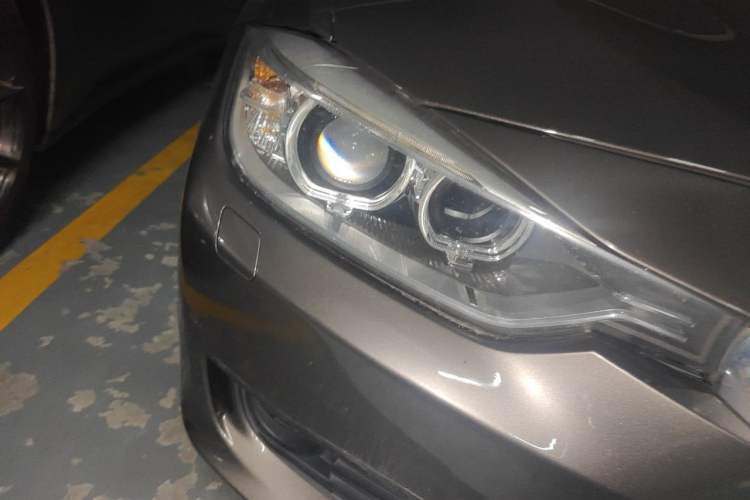 Used BMW 3 Series 2013 320i Sport Edition Right Front Headlight