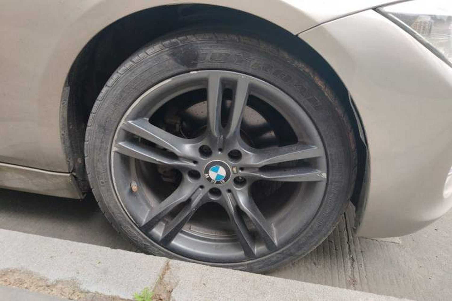 Used BMW 3 Series 2013 320Li Fashion Model Right Front Wheel Hub