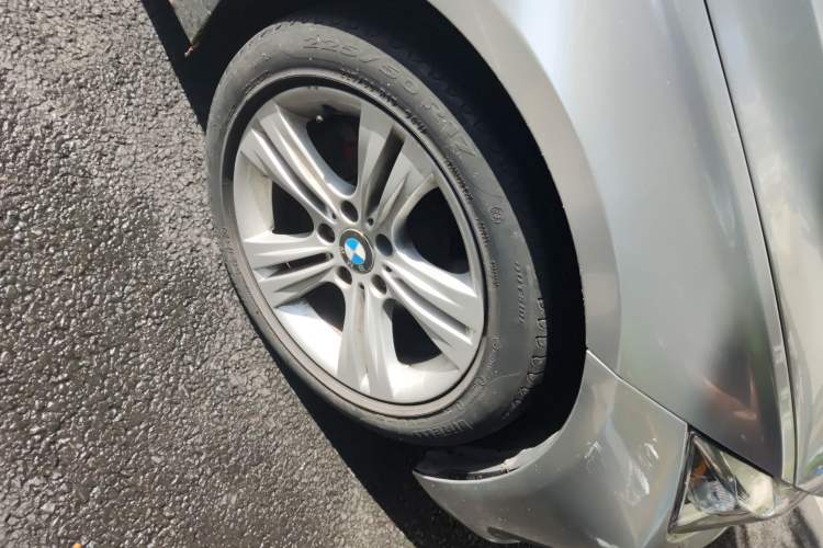 Used BMW 3 Series 2013 Facelifted 328i Sport Design Package Right Front Wheel Hub