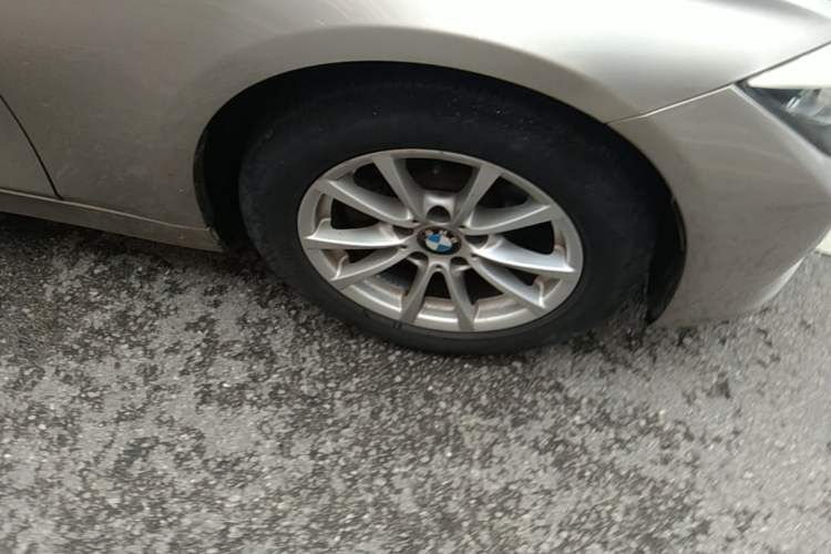 Used BMW 3 Series 2013 316i Active Edition Right Front Wheel Hub