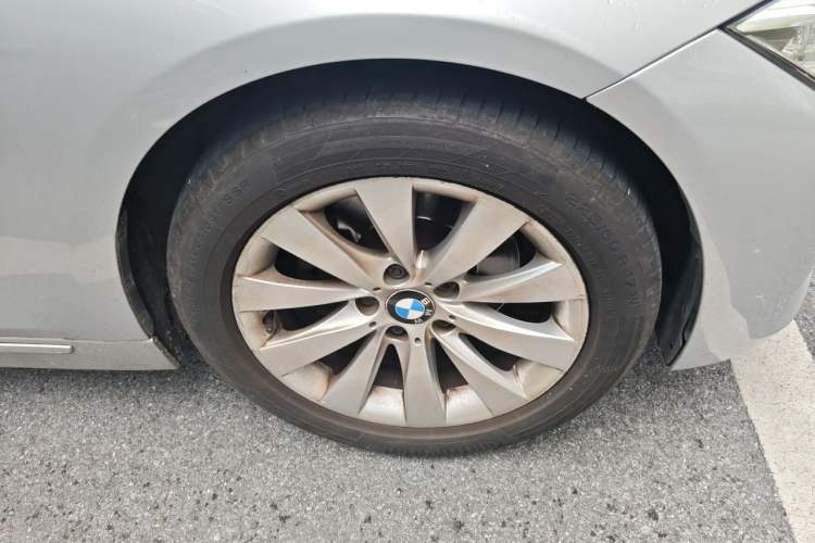Used BMW 3 Series 2013 320Li Fashion Design Package Right Front Wheel Hub
