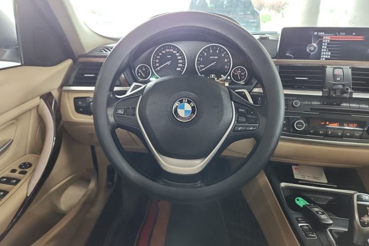 Used BMW 3 Series 2013 Facelifted 320Li Luxury Design Package Steering Wheel