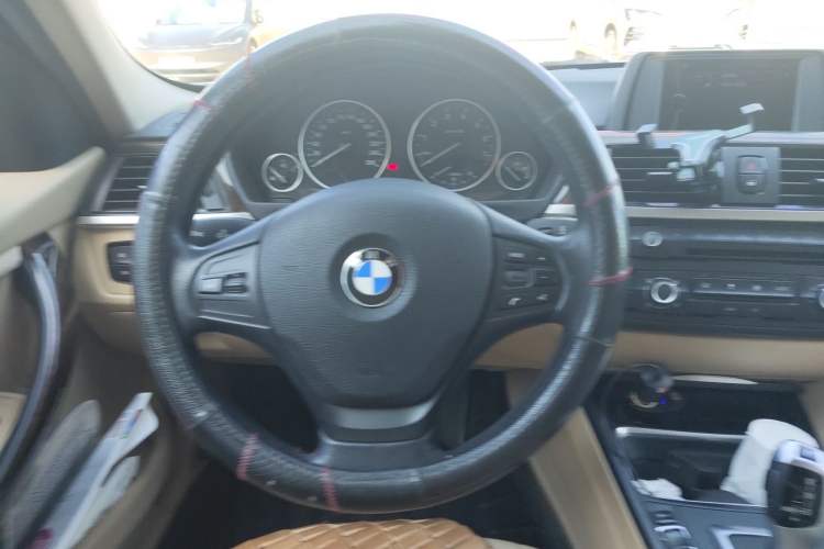 Used BMW 3 Series 2013 320Li Fashion Model Steering Wheel
