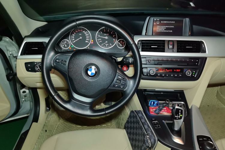 Used BMW 3 Series 2013 320i Sport Edition Steering Wheel