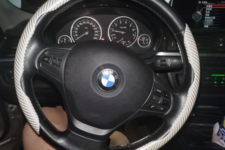 Used BMW 3 Series 2013 320Li Luxury Design Package Steering Wheel