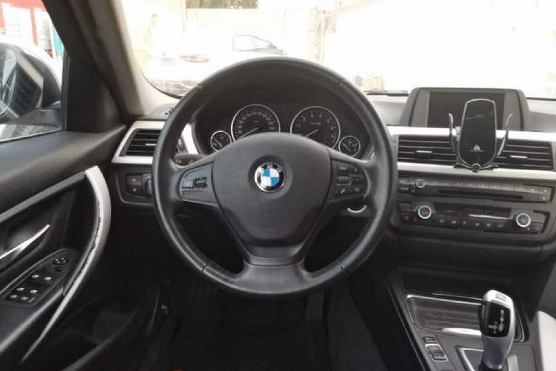 Used BMW 3 Series 2013 320Li Fashion Model Steering Wheel
