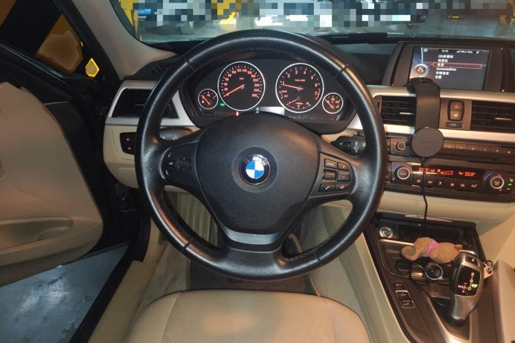 Used BMW 3 Series 2013 320i Sport Edition Steering Wheel
